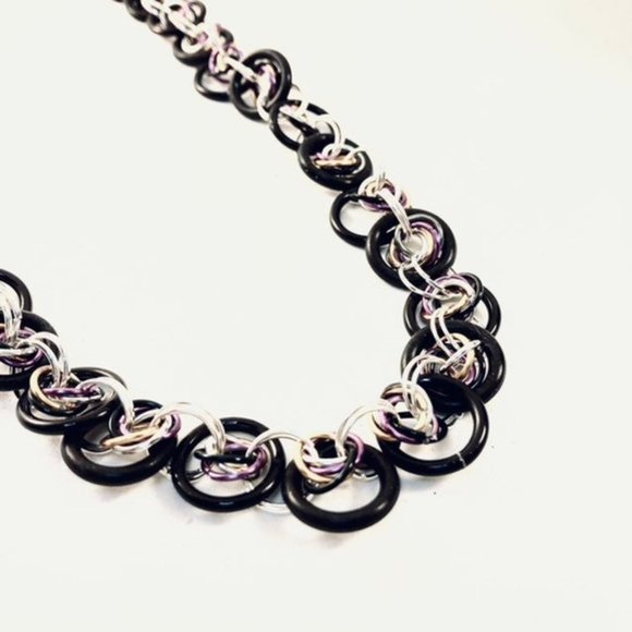 Non-binary Pride Chainmaille Necklace - Picture 3 of 8